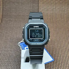 Casio LA-20WH-1BDF Gehäusebreite 33 mm Silikon Schwarz