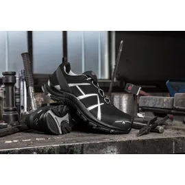 Haix Halbschuh schwarz/silber Black Eagle Safety 41.1 Low ESD, S1P, EU-Schuhgröße: 40