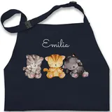 Kinderschürze Schürze Kinder Jungen Mädchen - Katze - Süße drei Katzen mit Name Katzenmotiv - 2-6 Jahre - Navy Blau - verstellbares band cat katzenmotiven kochschürze - 2-6 Jahre