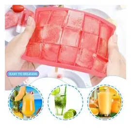 Intirilife 2x Eiswürfelformen in ROT - 2er Set à 15 Fächer Eiswürfel Silikonformen mit Deckel - 18 x 13 x 2.5