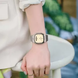 Casio Edgy Collection AQ-240E-7A2EF Armbanduhr AnaDigi 34 mm