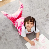 Blossom&Thorn Meerjungfrau Decke für Erwachsene und Kinder, Universelle Schlafdecke aus Flanell als Meerjungfrauenflosse (100 cm x 140 cm, Rot)