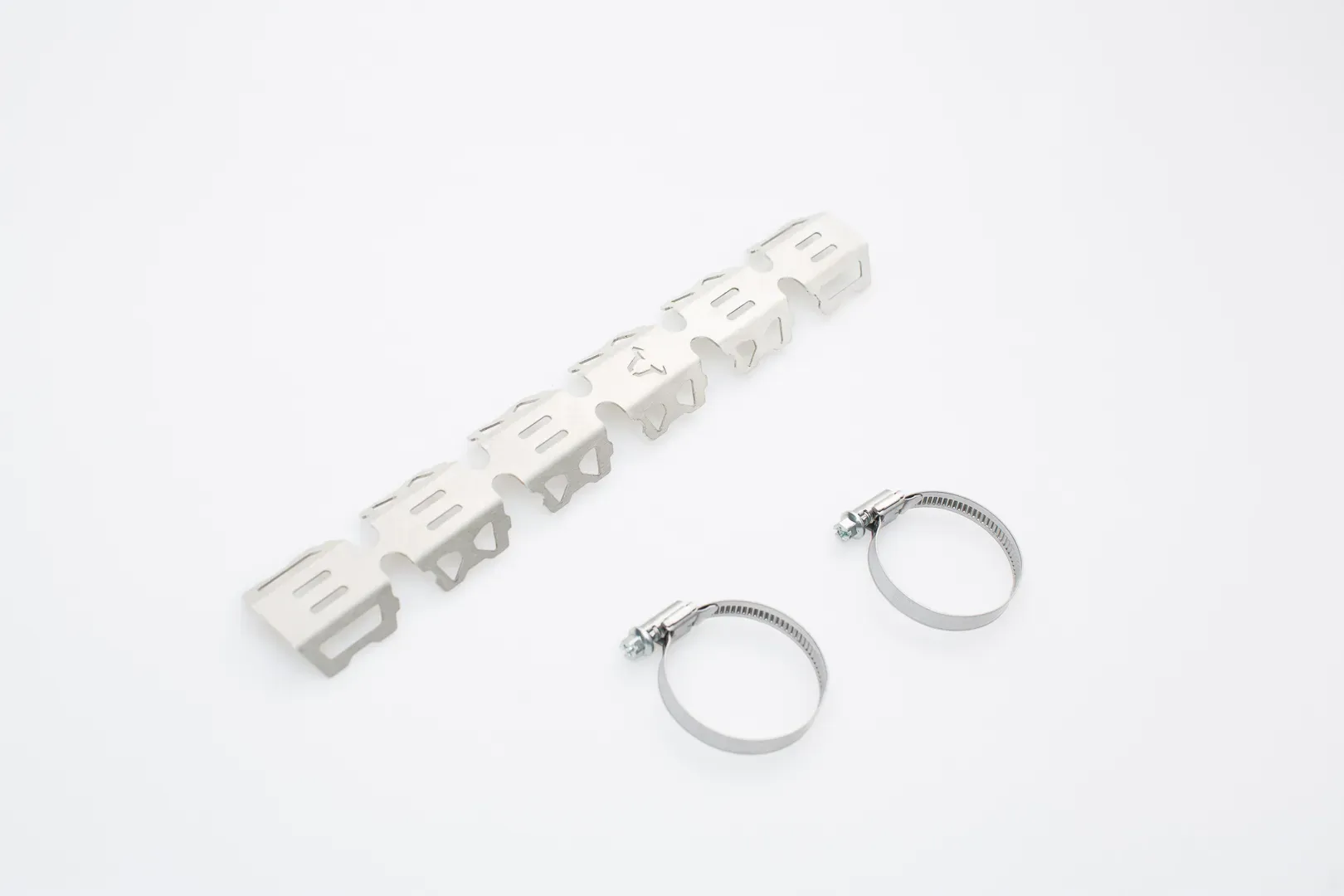 SW-Motech Krümmerschutz - Für Krümmer Ø 32-50 mm. Edelstahl. Silbern., silber