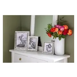 Edzard 2er Set Fotorahmen Bilderrahmen Gubbio (10x15 cm, edel versilbert, anlaufgeschützt, 2 Aufhänger