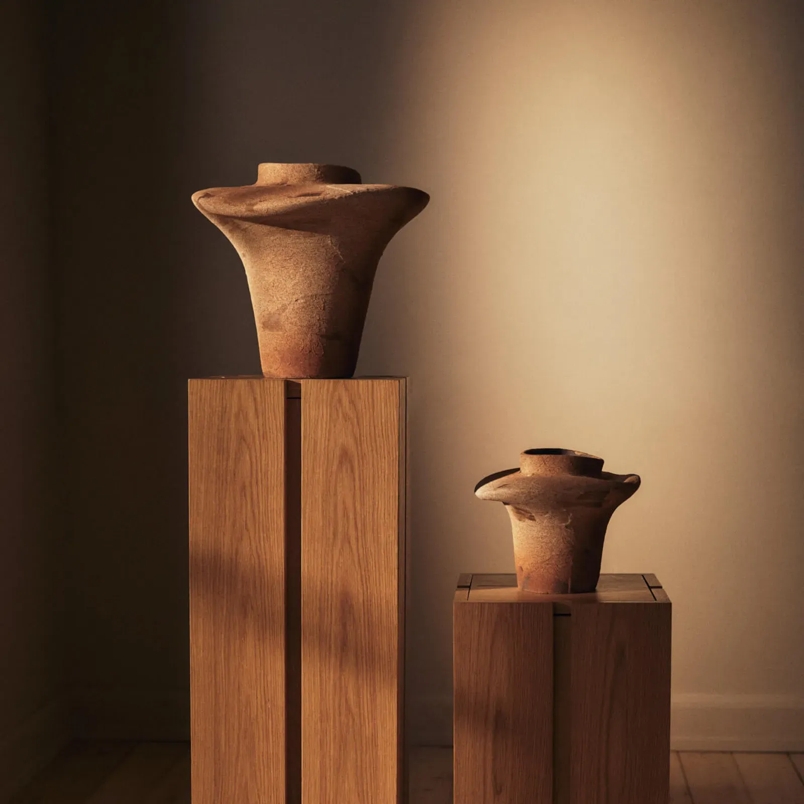 Vasen ferm LIVING, Braun / Rost, Keramik - 22