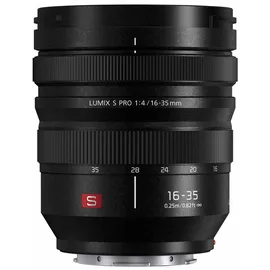 Panasonic Lumix DC-S5 + Lumix S 20-60 mm