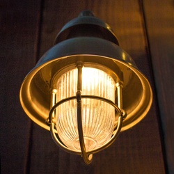 Schiffslampe Wharf Bronze