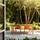 Tikamoon Teo - Gartenmöbel Set aus massivem Teak und orangefarbenem Metall 4 Stühle