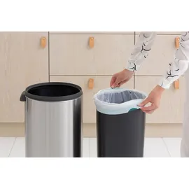 Brabantia Touch Bin New 30 l matt steel fingerprint proof