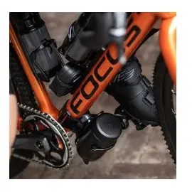 BBB Tools & Tubes Werkzeug-Box Flaschenhalter schwarz 630 ml