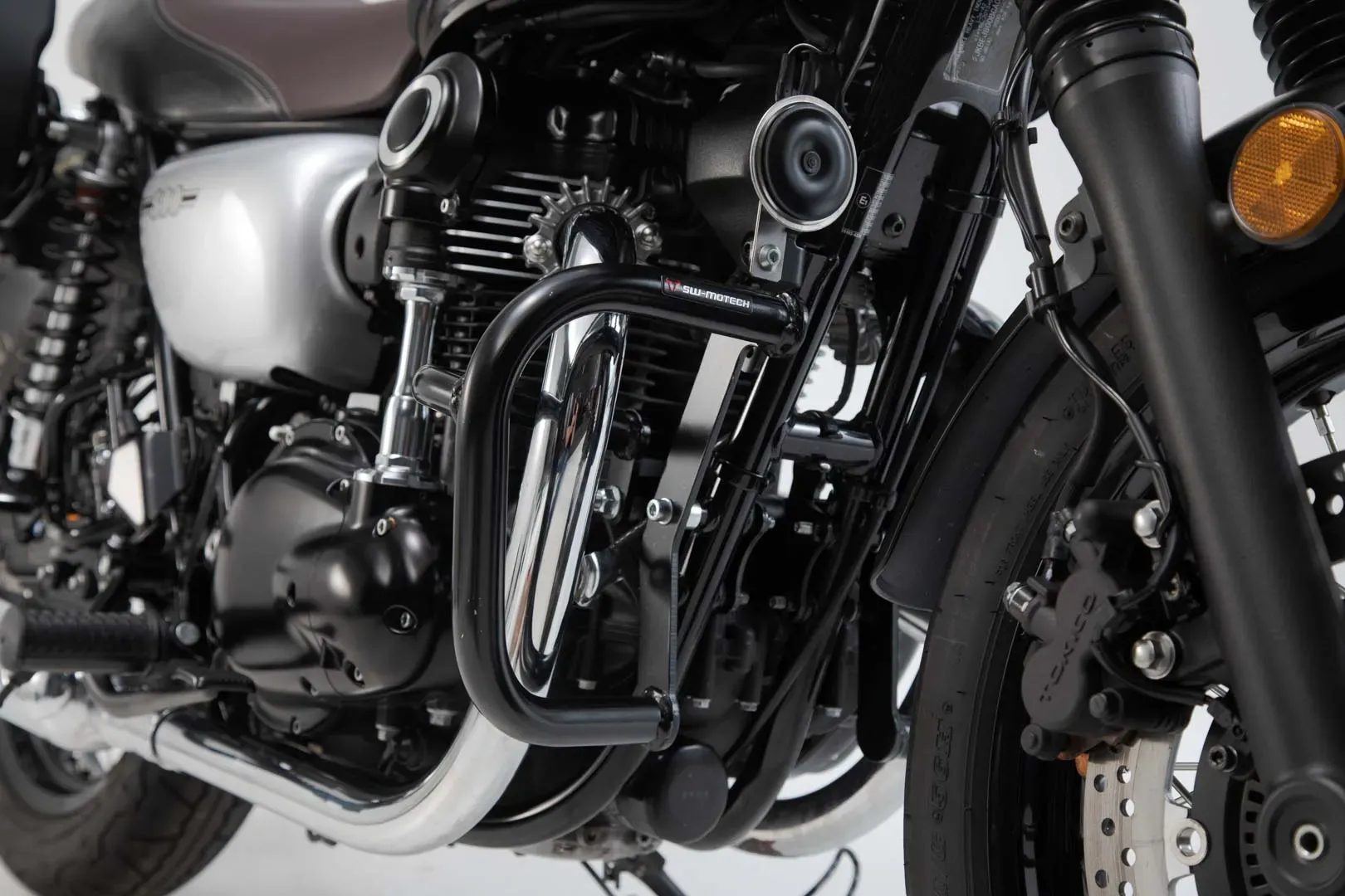 SW-Motech Crash bar - Zwart. Kawasaki W800 Straat/ Café (18-)