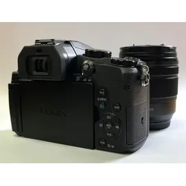 Panasonic Lumix DMC-G81M schwarz + 12-60 mm F3,5-5,6 OIS
