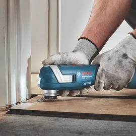 Bosch Professional GOP 18V-34 inkl. 2 x 4,0 Ah + Ladegerät 