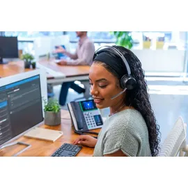 Poly HP Poly Edge E450 IP Telefon und PoE-fähig