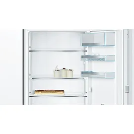 Bosch Serie 8 KIF51AFE0 Einbaukühlschrank (220 l, 1387 mm hoch)
