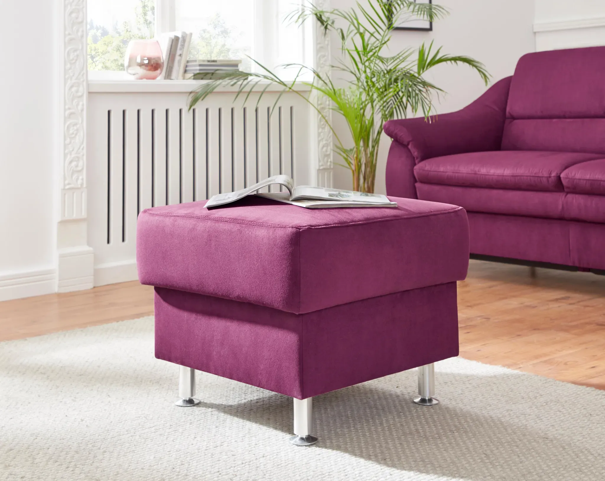 Hocker SIT & MORE "Cardoso", lila (aubergine), B:58cm H:47cm T:58cm, Luxus-Microfaser 2 (100% Polyester), Luxus-Microfaser ALTARA NUBUCK (100% Polyester), Luxus-Microfaser 1 (100% Polyester), Hocker