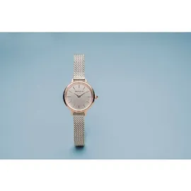BERING 11022-064 Damenuhr Classic 22mm 3ATM