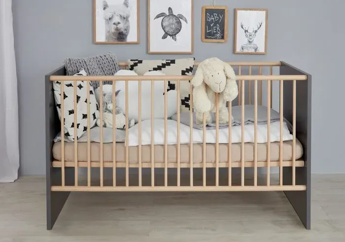 trendteam Babybett Mats 70 x 140 cm Dekor Grau