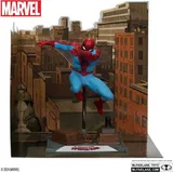 McFarlane Toys -Marvel Spider-Man Posierte Figur im Maßstab 1:10 mit Szene (The Amazing Spider-Man #38) Gold Label Toys