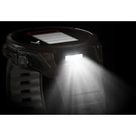 Garmin fenix 8 BT 51 mm Titaniumgehäuse schwarz Silikonarmband schwarz M