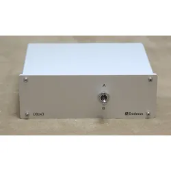 Dodocus UBox3 silber High-End Umschalter Switch 2 Amp -> 1 Paar Lautsprecher
