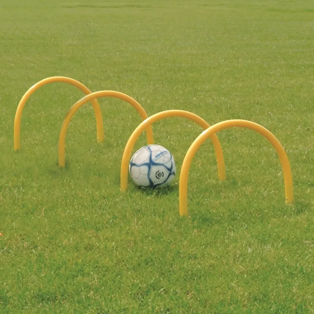 Trainingsbögen für Ballübungen 4 Stück Kunststoff - Megaform - Ideal für Koordinationstraining, flexibel einsetzbar