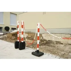 Ketten-Warnständer zum Umklappen, mit 2 Kettenösen, Fuß 280 x 280 mm, 900 mm hoch, rot/weiß