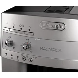 De'Longhi Magnifica ESAM 3200 S silber