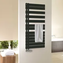 Zehnder Roda Spa Asym 1183 x 550 mm 594 W Volcanic rechts