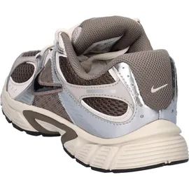 Nike V5 RNR GS Sneaker Kinder cave Stone/Black/College Grey, 37.5