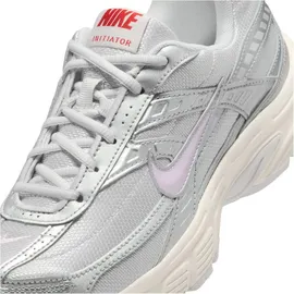 Nike Initiator Damen Vast Grey / Pink Foam / Metallic Silver 40