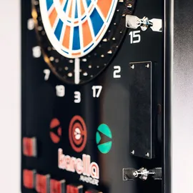 KARELLA Dartautomat E-Master mit Standfuß