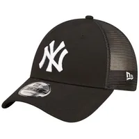 New Era Home Field 9forty trucker neyyan in Schwarz