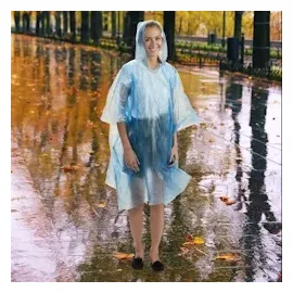 Relaxdays Regenponcho Einweg, 10er Set, Einmal Regencape mit Kapuze, für Erwachsene, Notfallponcho Damen & Herren, blau