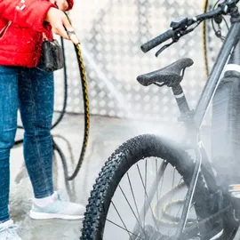 MAXXMEE Edelstahl-Durchlauferhitzer Kompakt Schwarz 3600 W