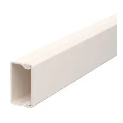 OBO 6026370 Wand- und Deckenkanal mit Bodenlochung, gedeckelt 20x35x2000 Polyvinylchlorid cremeweiß RAL 9001 WDK20035CW - 32 Meter