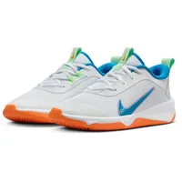 Nike Omni Multi-Court (GS), white/photo blue-vapor green 36