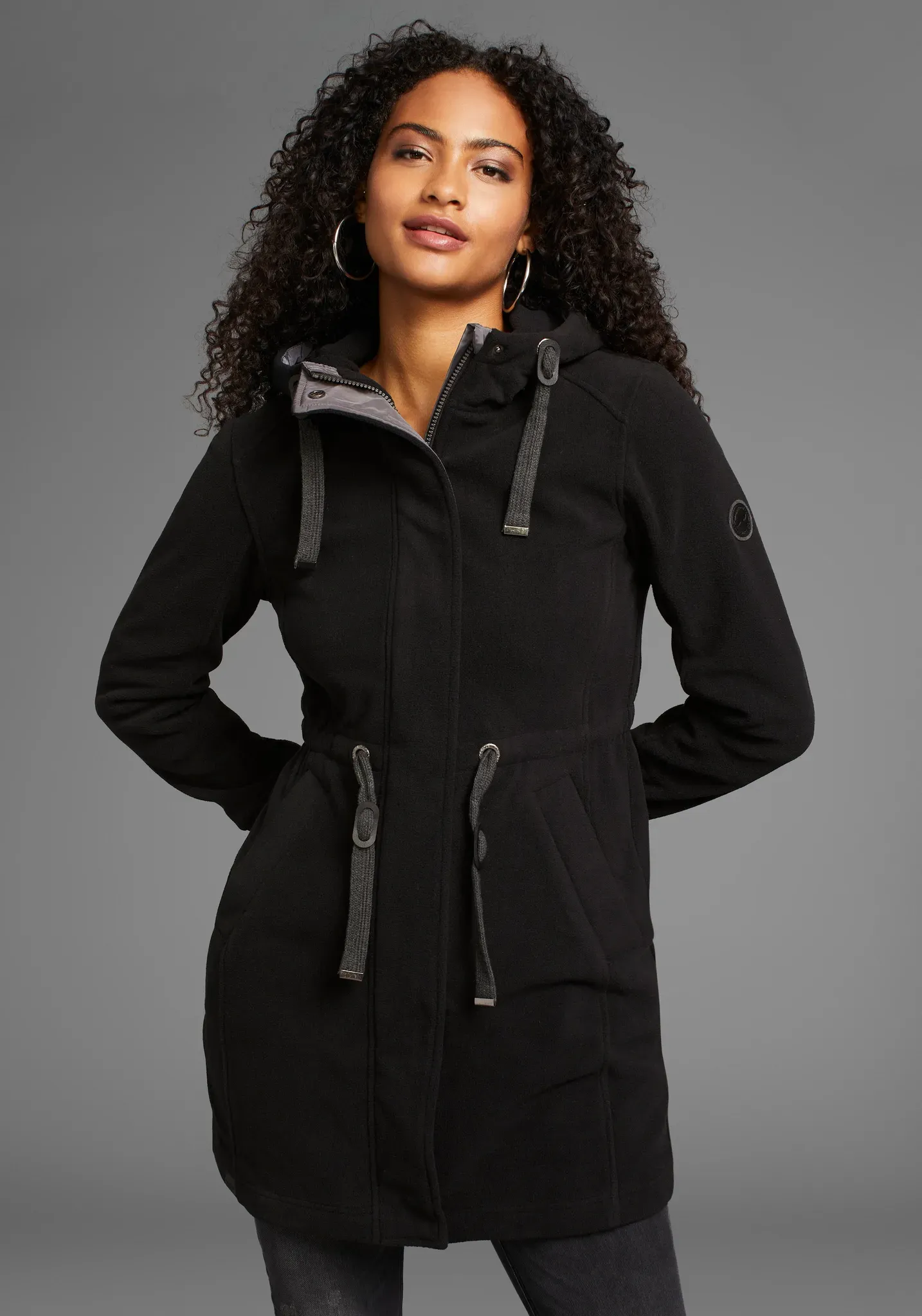 Fleecejacke mit Kapuze mit Kapuze, aus Fleece, mit Kordelzug, mit 2-Wege-Reißverschluss, Gr. 48, Schwarz, , 95697840-48