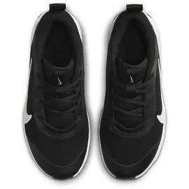 Nike Omni Multi-Court Teens Black/White 37,5