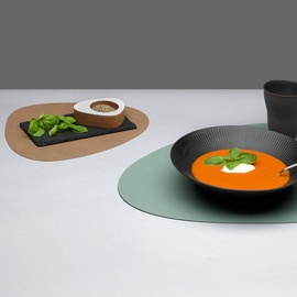 Lind DNA - Table Mat Curve S 24 x 28 cm,