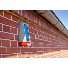 Homematic IP Smart Home Alarmsirene – außen, Solarbetrieb