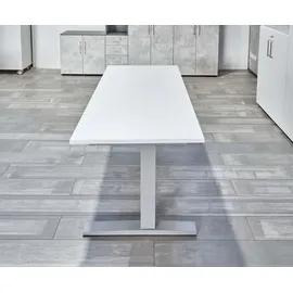 Hammerbacher elektrisch höhenverstellbarer Schreibtisch nussbaum rechteckig, C-Fuß-Gestell silber 180,0 x 80,0 cm