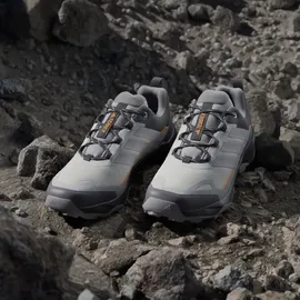 adidas Terrex Skychaser AX5 Wanderschuh - Off white/matte silver/grey three 46