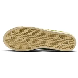 Nike Damen Freizeitschuhe, W Blazer Low '77 Vntg MALACHITE/LIGHTENING-MUSLIN-SAIL, 38 EU