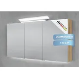 Intarbad Badezimmerspiegelschrank 3-türiger Spiegelschrank mit großflächiger MULTI LED Aufsatzleuchte (Doppelspiegeltüren, Holz-/ Lackdekore, Maße von 120 bis 140 cm wählbar, Höhe 70 cm, Glasfachböden, Magnetleiste & Kosmetikspiegel Ø 12 cm) dimmbar, Vormontierte Lieferung, 160 kg Traglast, Made in Germany bunt 140 cm x 70 cm x 13,5 cm