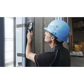 Bosch Professional Ortungsgerät D-tect 120 inkl. 4x Batterie AA + Adapter (0601081303)