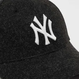 New Era 9Forty Melton Wool Kappe schwarz ONE SIZE