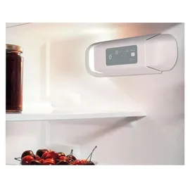 Whirlpool WBUF011 Einbaukühlschrank (126 l, 820 mm hoch)