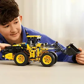 LEGO Technic Volvo L120 Electric Radlader 42209
