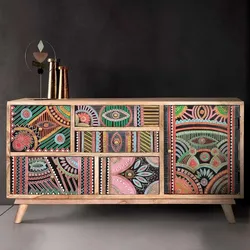 Kommode Holzkommode mit Ornament Muster und fünf Schubladen